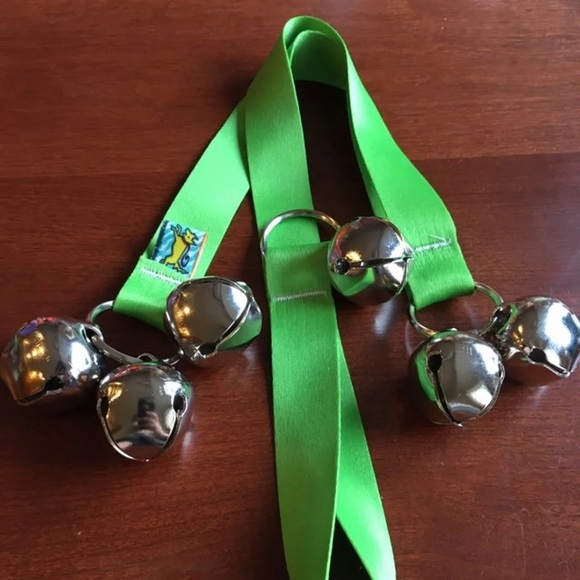 Green Ribbon Puppy Potty Training Bells - Picture 5 of 8